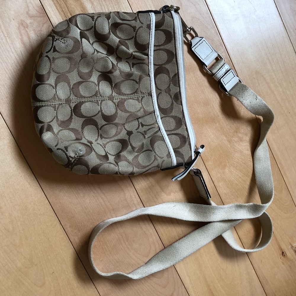 Crossbody coach bag
